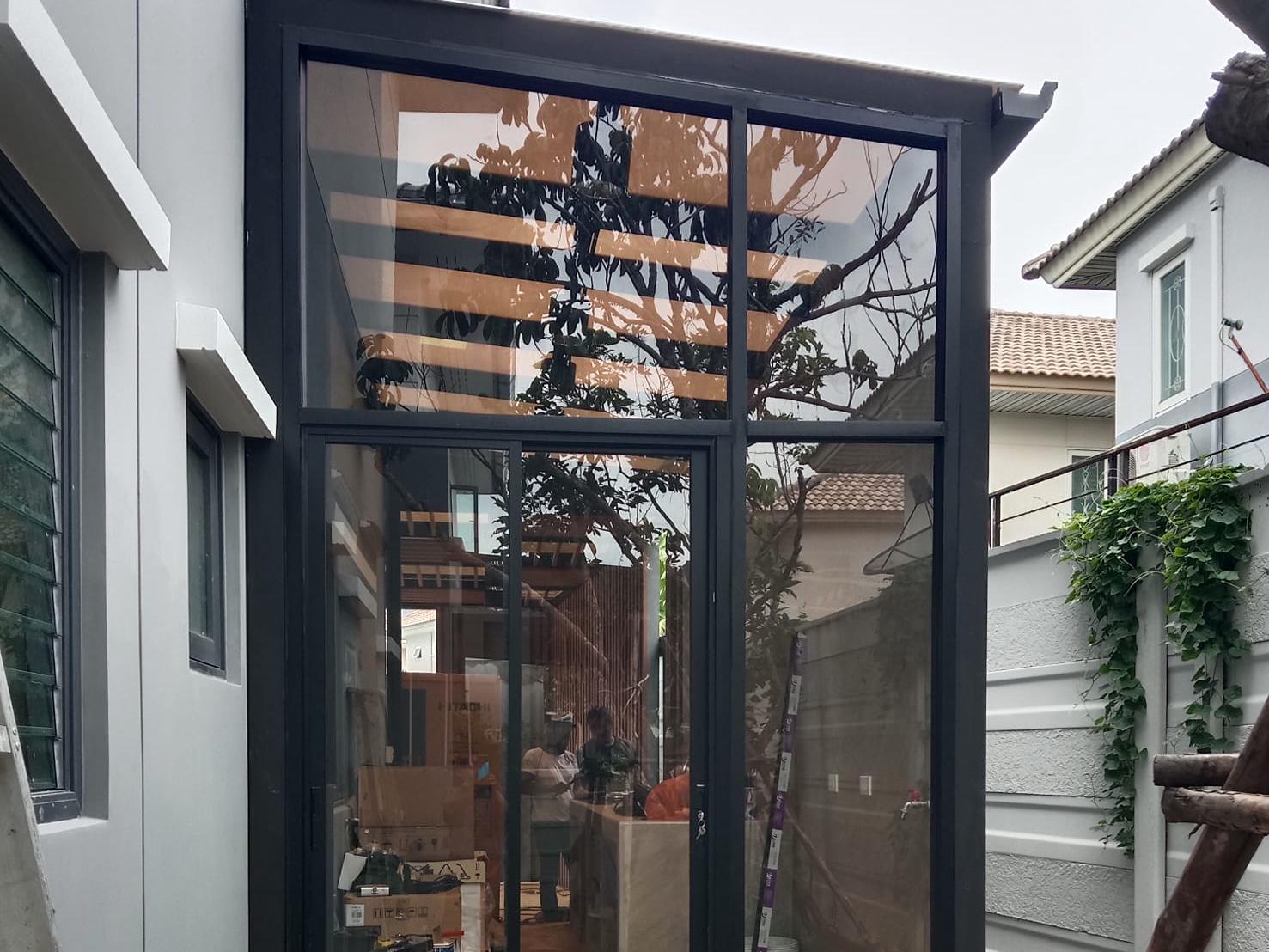 ติดตั้งกระจกอลูมิเนียม กรุงเทพ